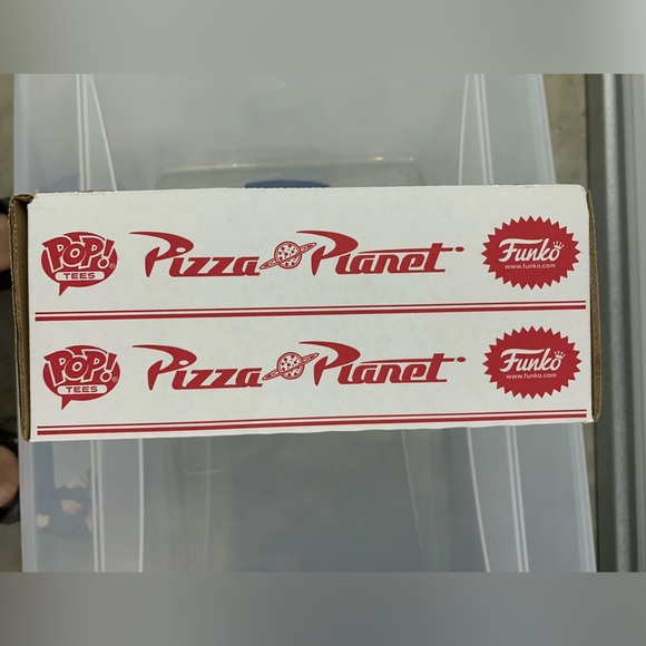 Vaulted New BL Exclu Toy Story GlitterTranslucent Alien Funko & Pizza Planet Tee - Picture 10 of 12